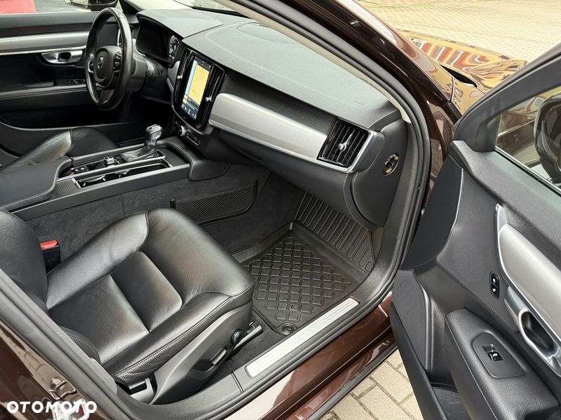 Volvo S90 D4 Geartronic Momentum Pro - 17