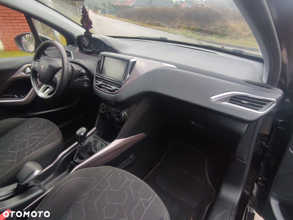 Peugeot 2008 e-HDi FAP 92 STOP & START Business-Line - 12