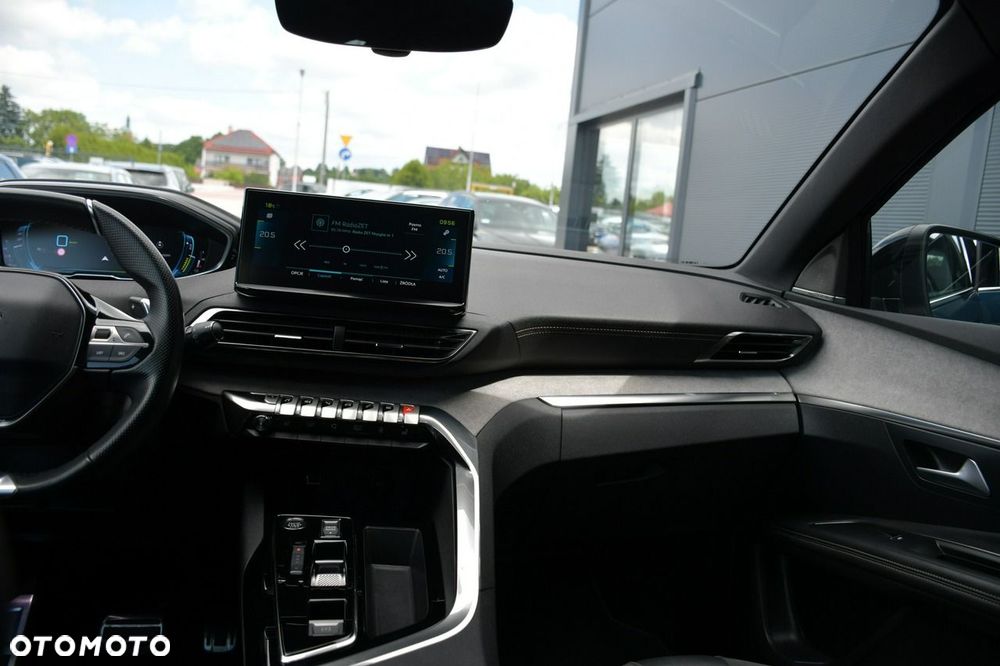 Peugeot 3008 225 e-EAT8 GT Pack - 24