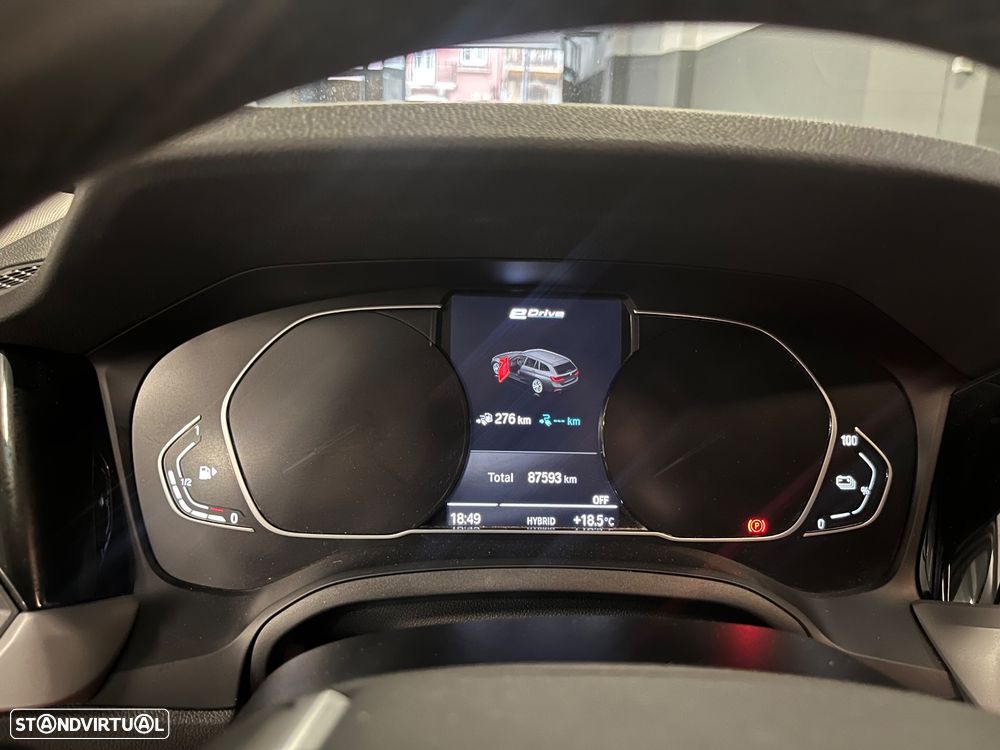 BMW 330 e Corporate Edition Auto - 37
