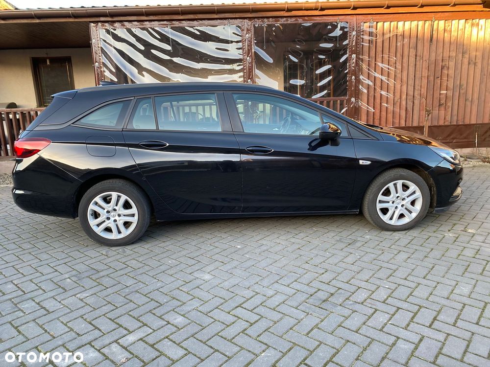 Opel Astra 1.6 CDTI DPF ecoFLEX TourerStart/Stop Exklusiv - 2