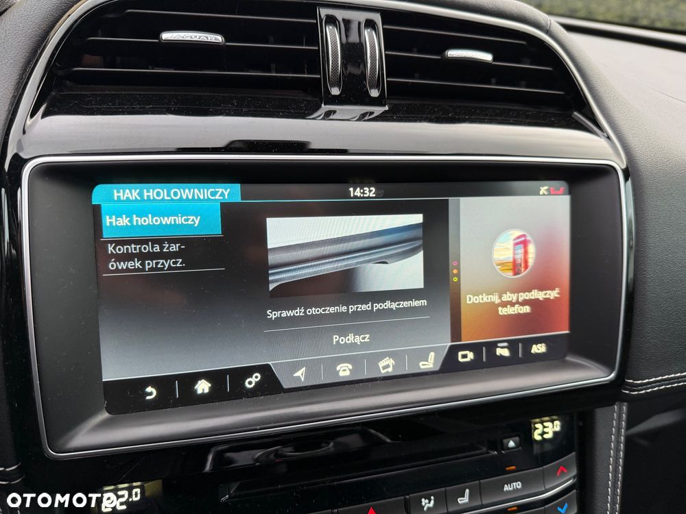 Jaguar F-Pace 30d AWD R-Sport - 33