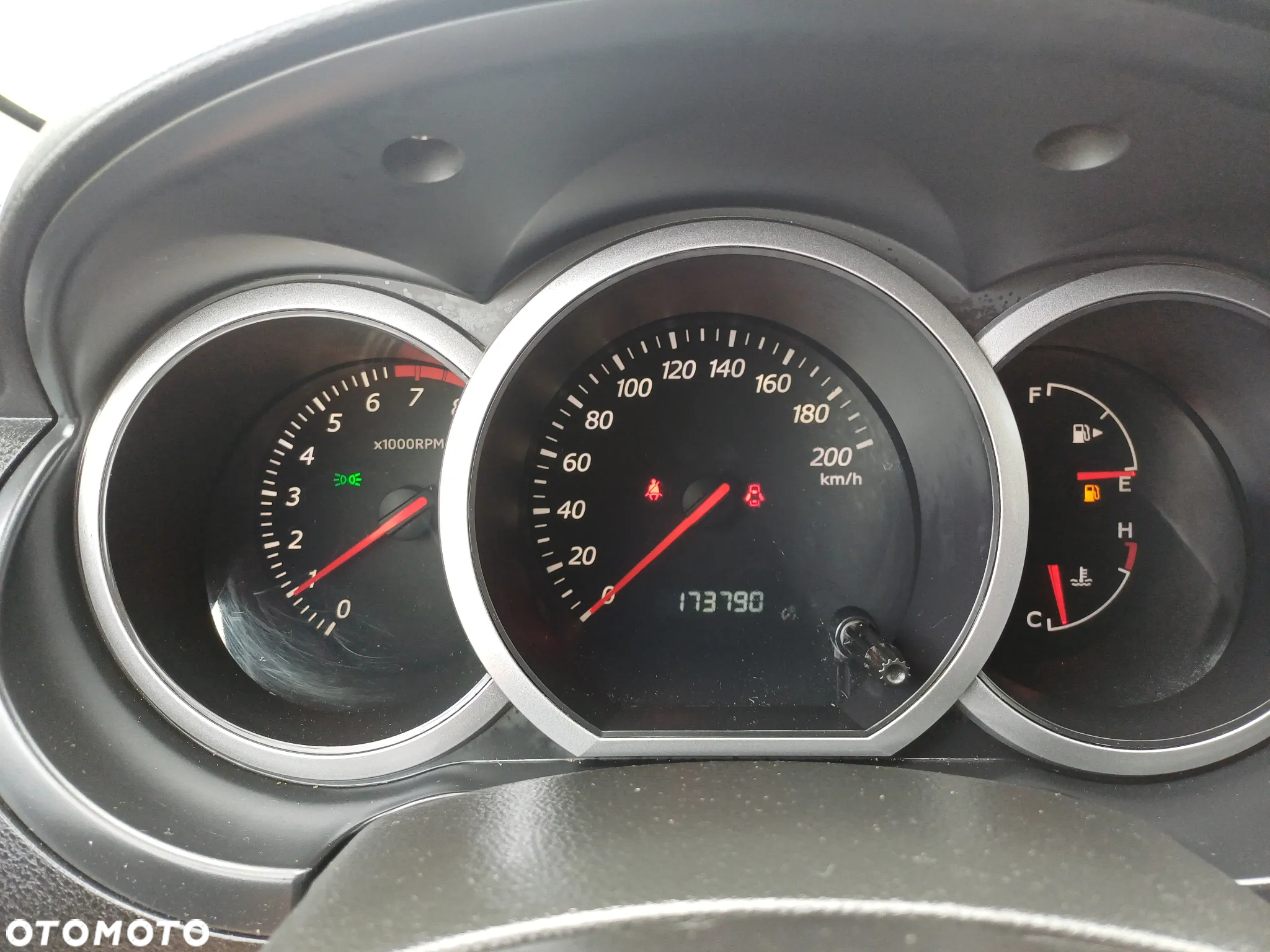 Suzuki Grand Vitara 2.0 Automatik Comfort + - 24