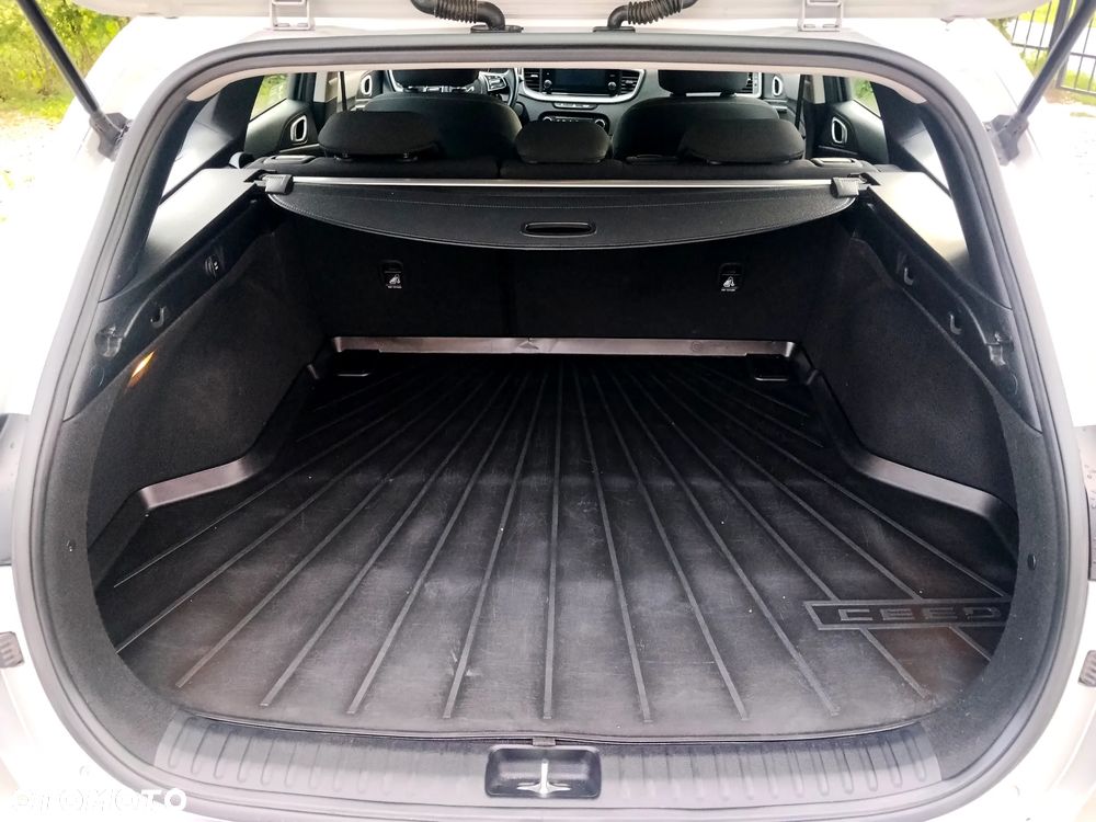 Kia Ceed 1.5 T-GDI M - 14