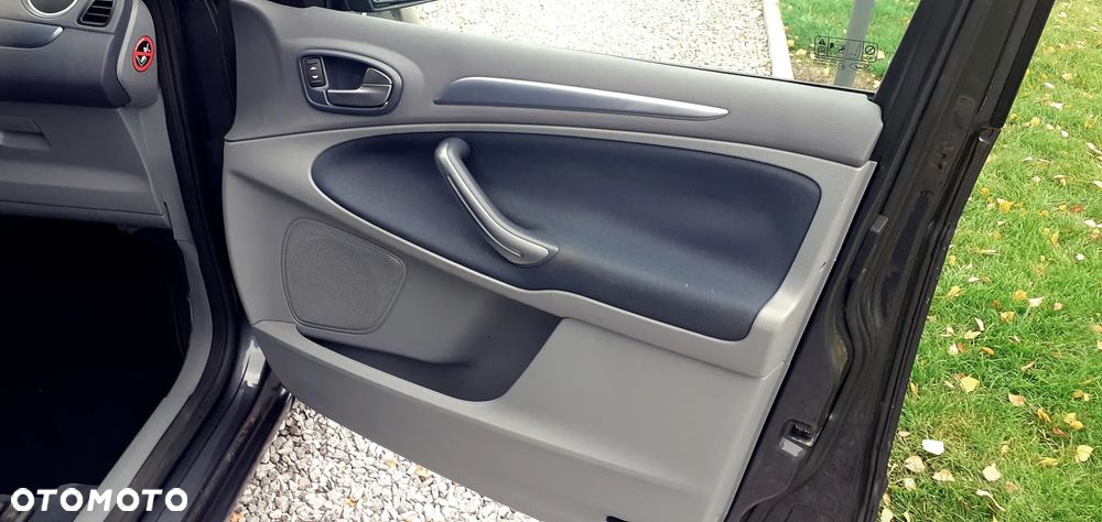 Ford Galaxy 2.0 Concept - 22