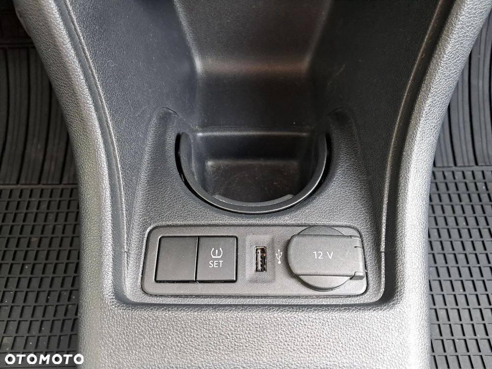 Volkswagen up! Active - 18
