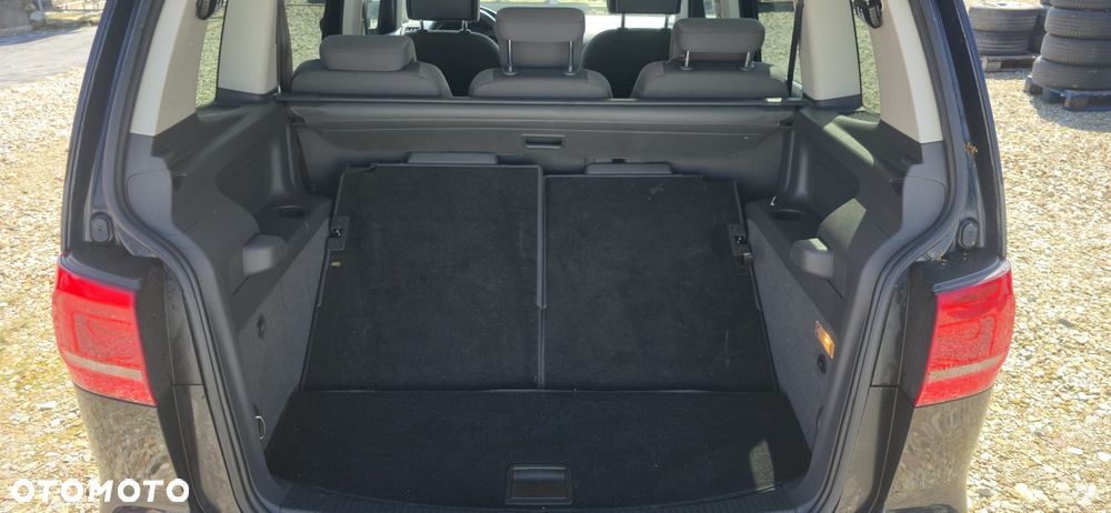 Volkswagen Touran 1.6 TDI DPF DSG Trendline - 19