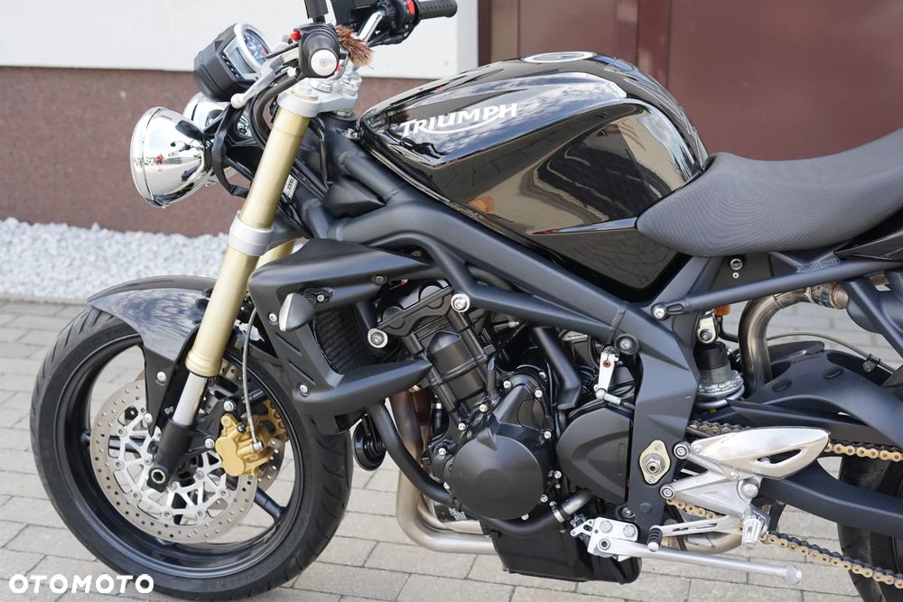 Triumph Street Triple - 26