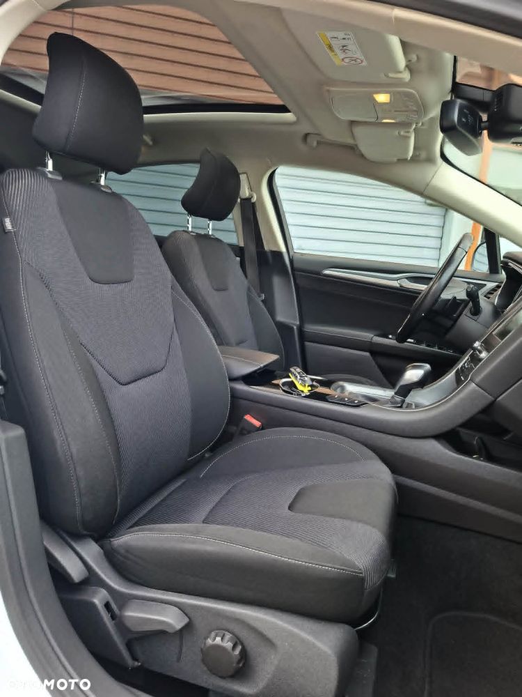 Ford Mondeo 2.0 TDCi STart-Stopp PowerShift-Aut Titanium - 8