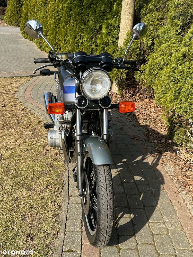 Honda CB - 9