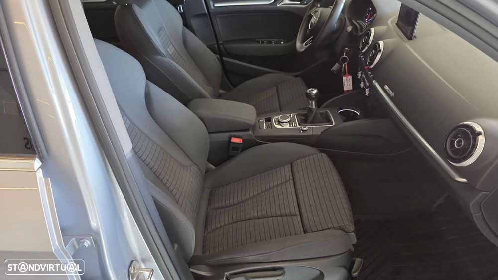 Audi A3 Limousine 1.6 TDI S-line - 48