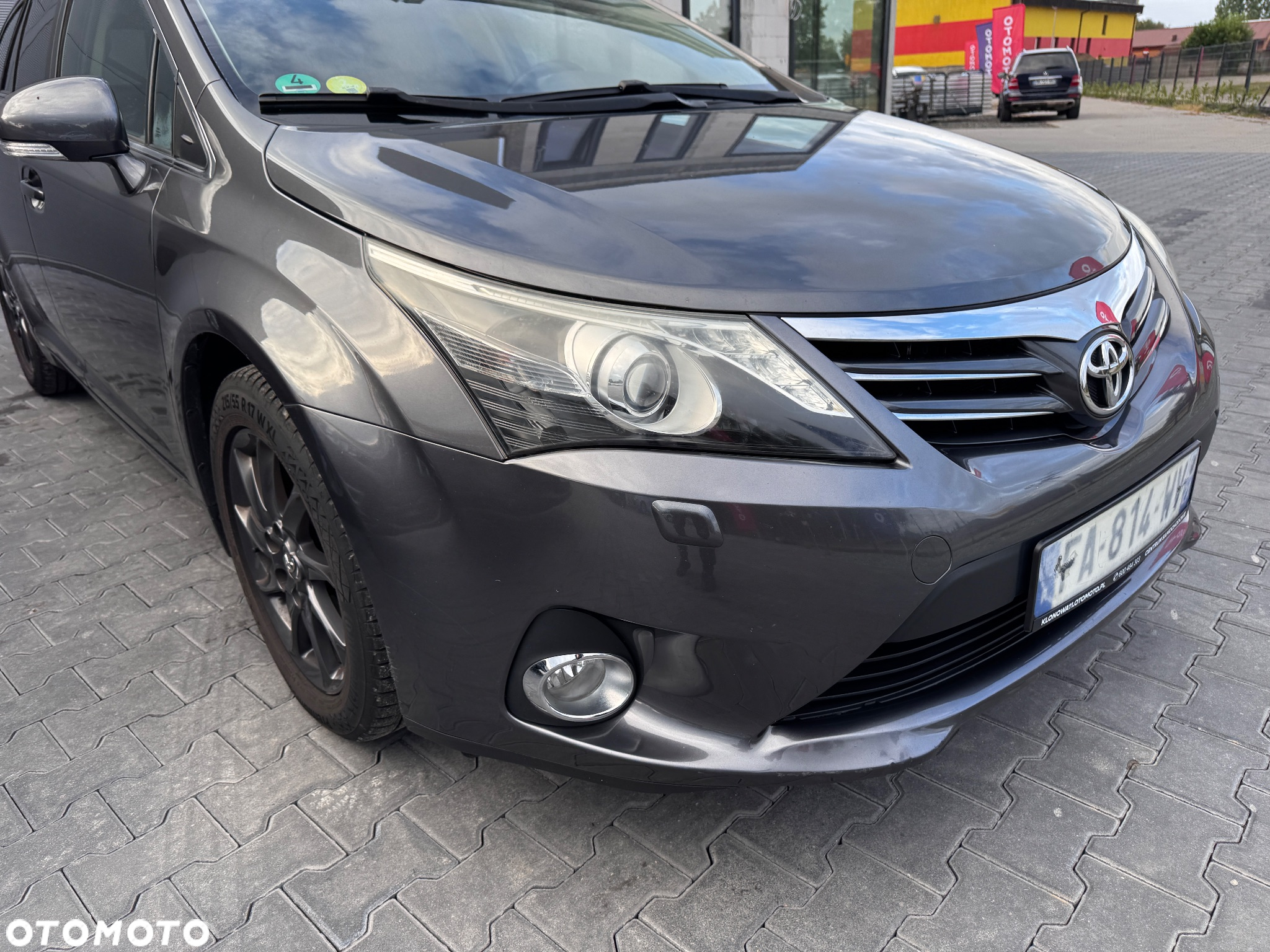 Toyota Avensis Combi 2.2 D-4D Executive - 16