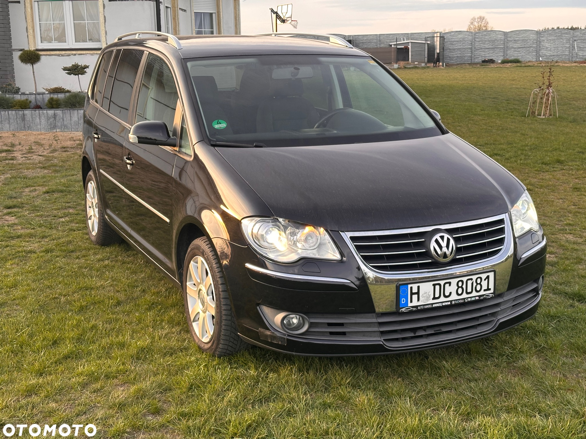 Volkswagen Touran 1.4 TSI Highline Perfectline DSG - 4