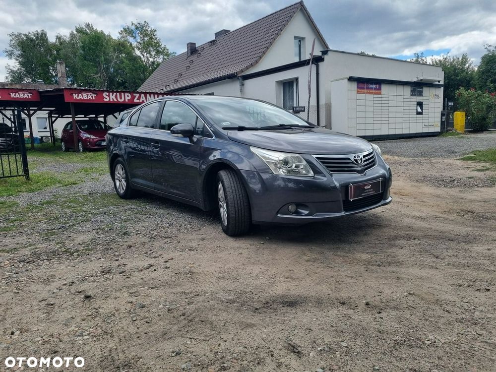 Toyota Avensis - 7