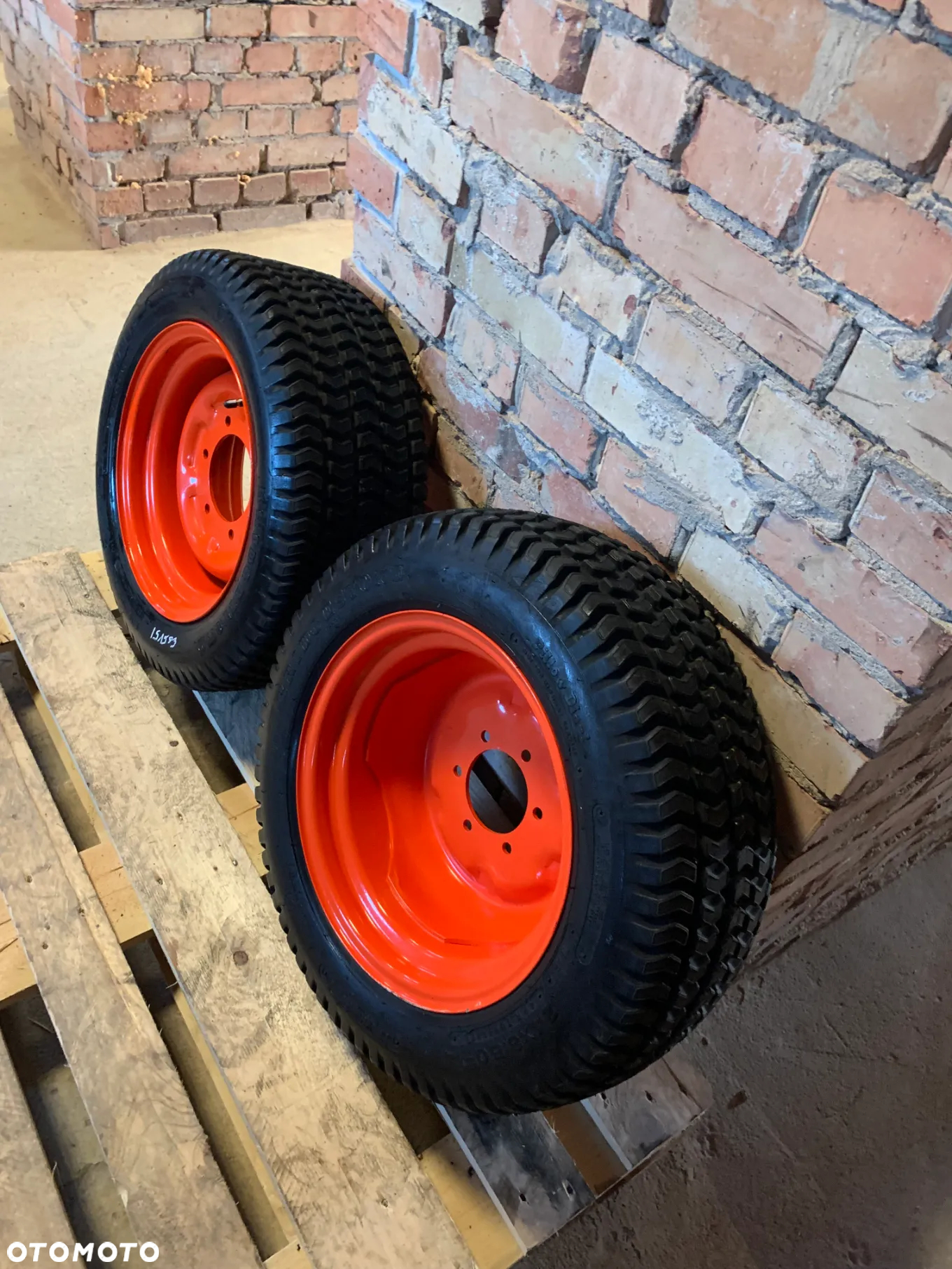 FV 23% Nowa Opona 24-8,5-14 BRIDGESTONE PILLOW DIA 1 odpowiednik 215/65/14 Opona + Felga Kubota Koła - 2