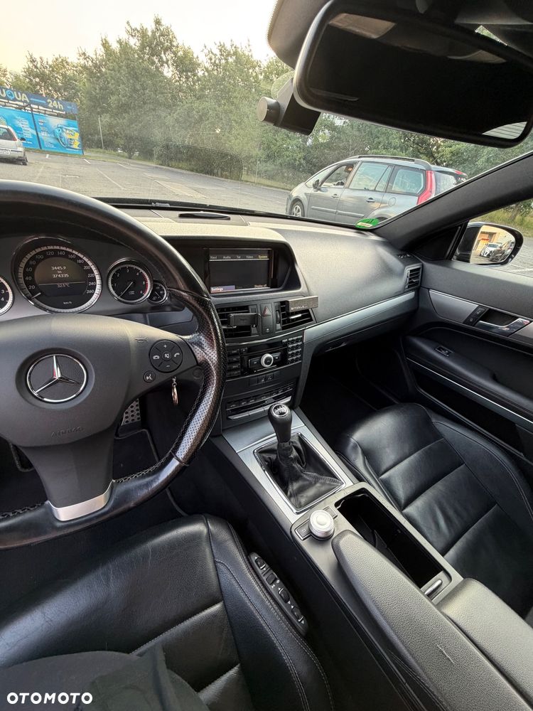 Mercedes-Benz Klasa E - 14