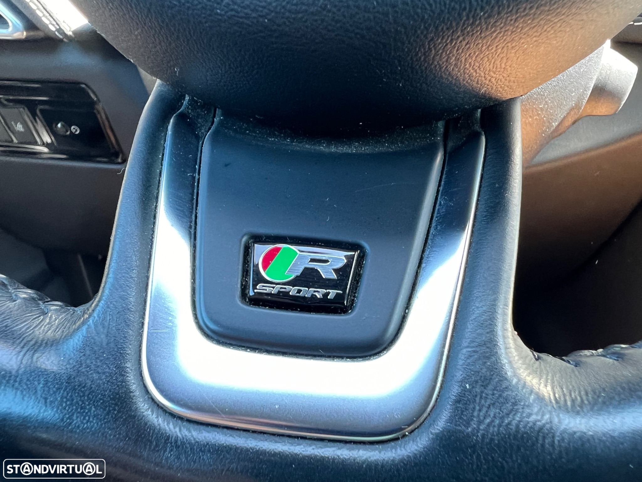 Jaguar F-Pace 2.0 i4D R-Sport Aut. - 43