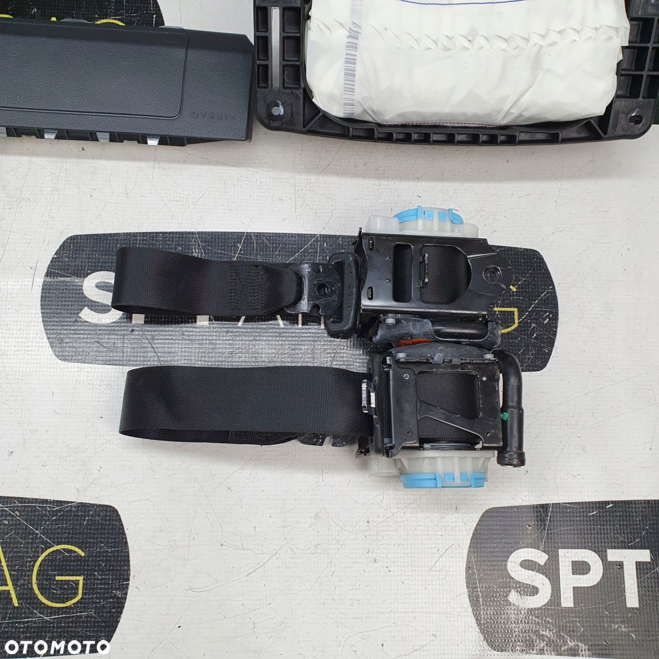 MERCEDES A KLASA W176 LIFT SKÓRZANA NITKA  DESKA ROZDZIELCZA KONSOLA KOKPIT PULPIT PODUSZKI AIRBAG AIR BAG PASY KIT SET - 13