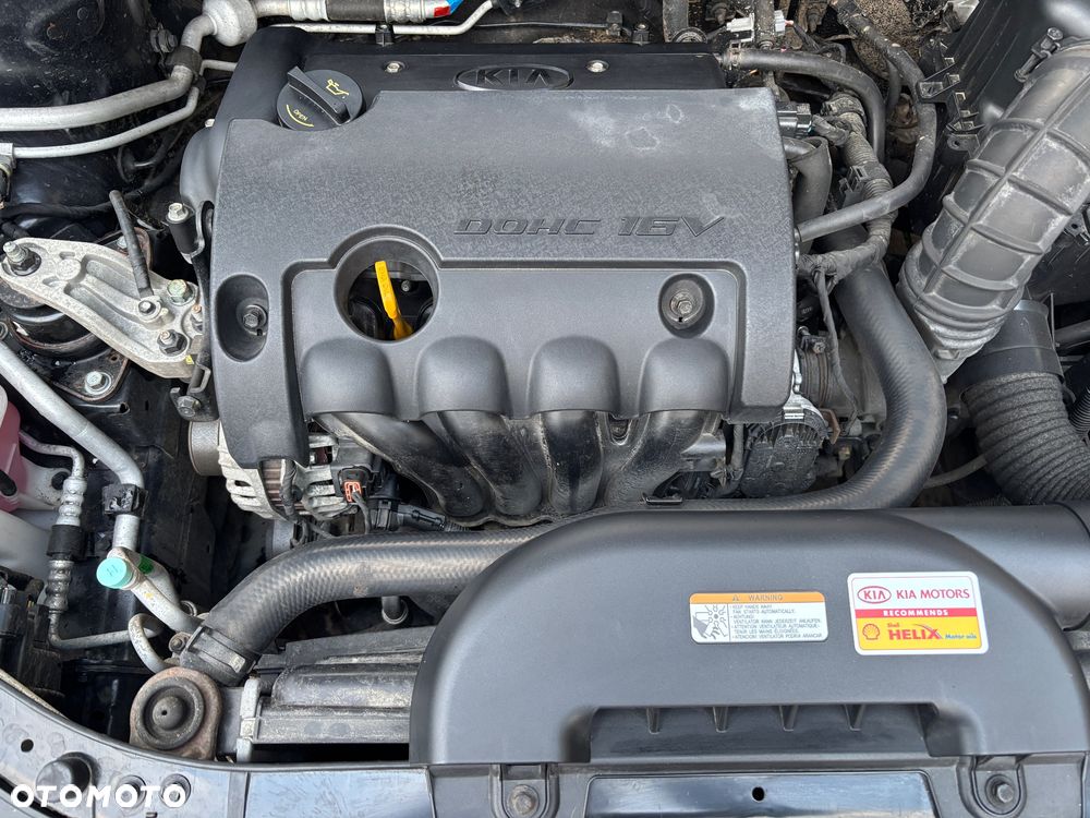 Kia Ceed - 9