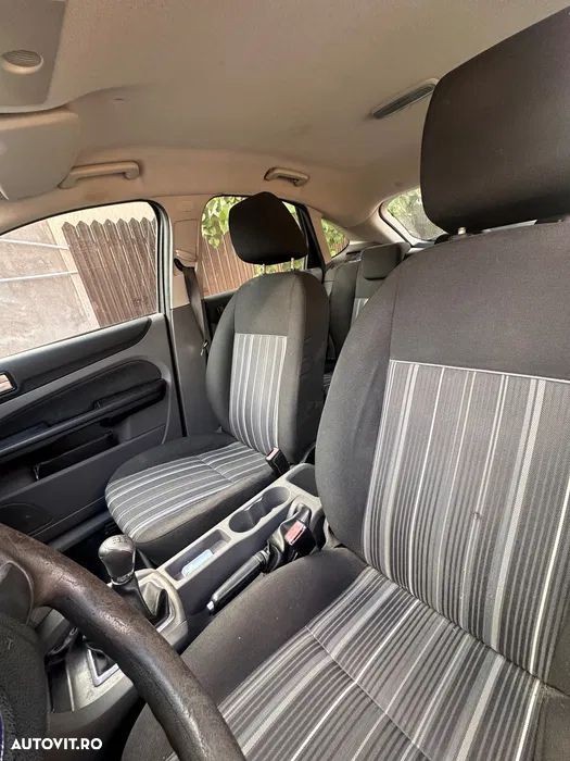 Ford Focus 1.6 TDCI 90 CP Trend - 4