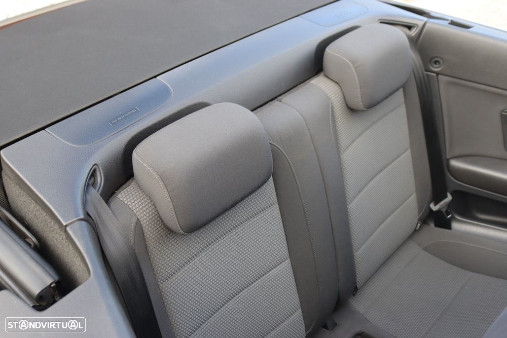 VW Golf Cabriolet - 14