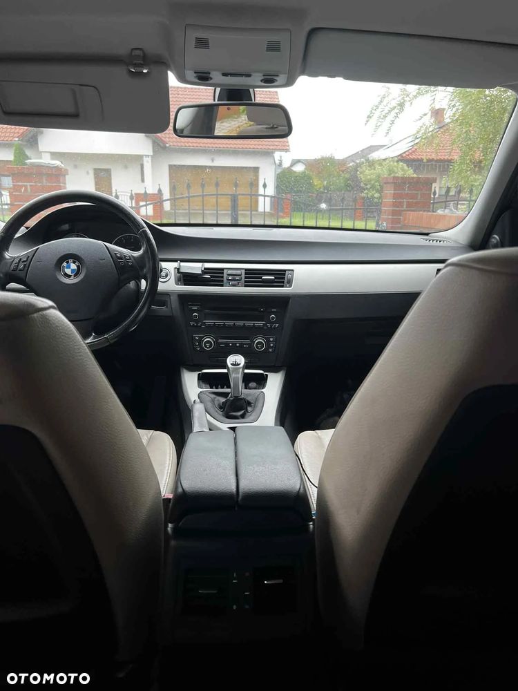 BMW Seria 3 - 16