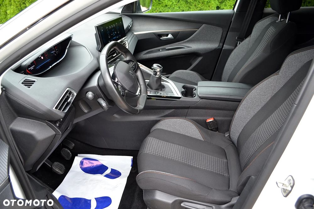 Peugeot 3008 1.5 BlueHDi Active S&S - 13