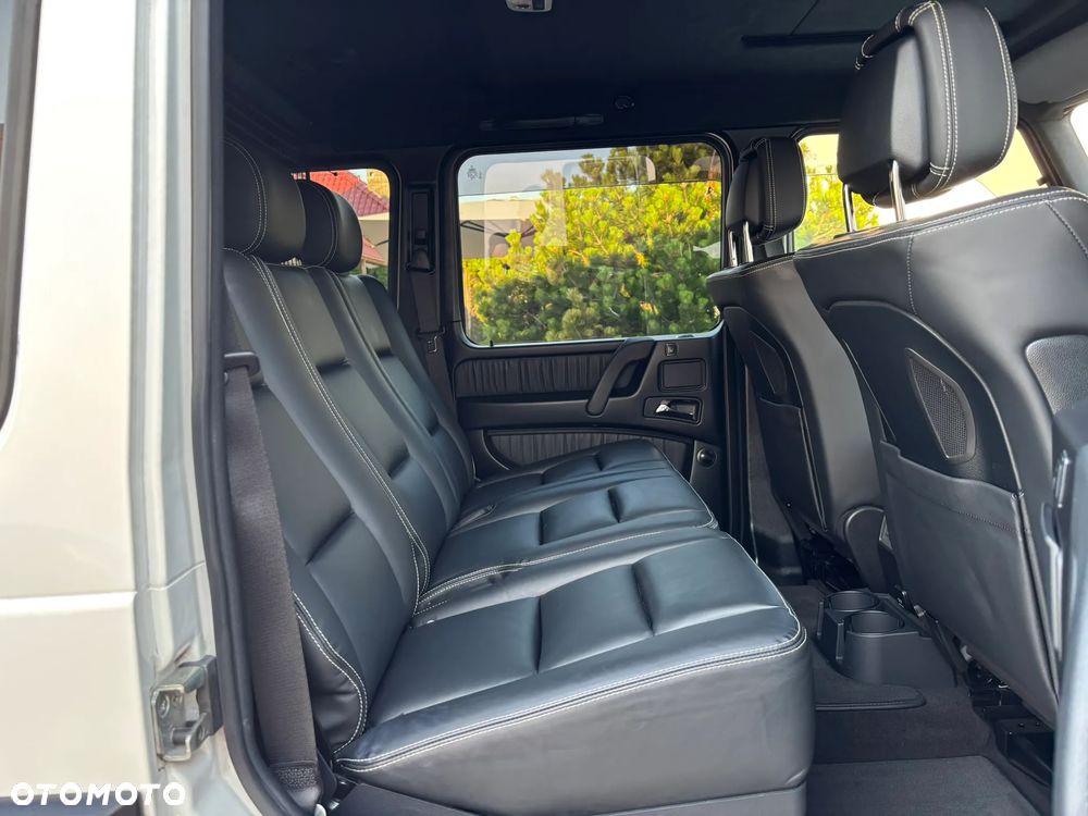 Mercedes-Benz Klasa G AMG 63 AMG SPEEDSHIFT 7G-TRONIC - 32