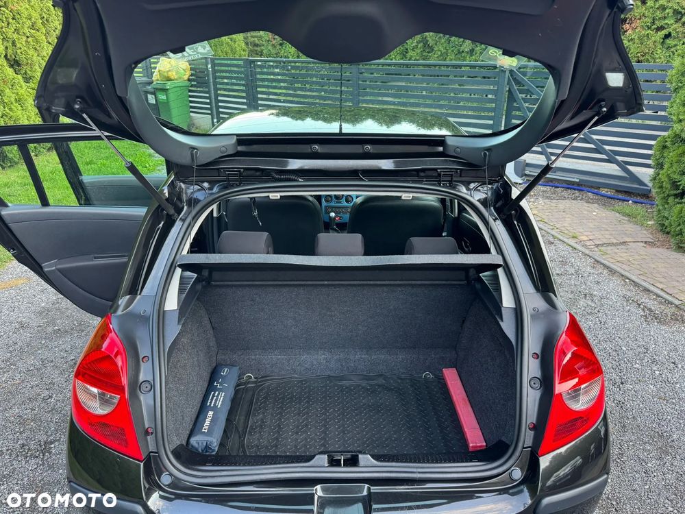 Renault Clio 1.2 16V 75 Collection - 18