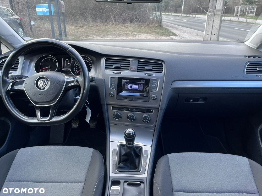 Volkswagen Golf - 13