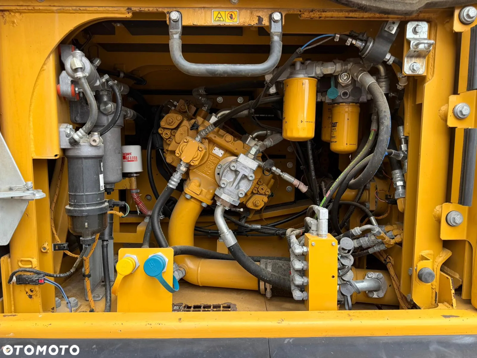 Caterpillar 324 E - 11