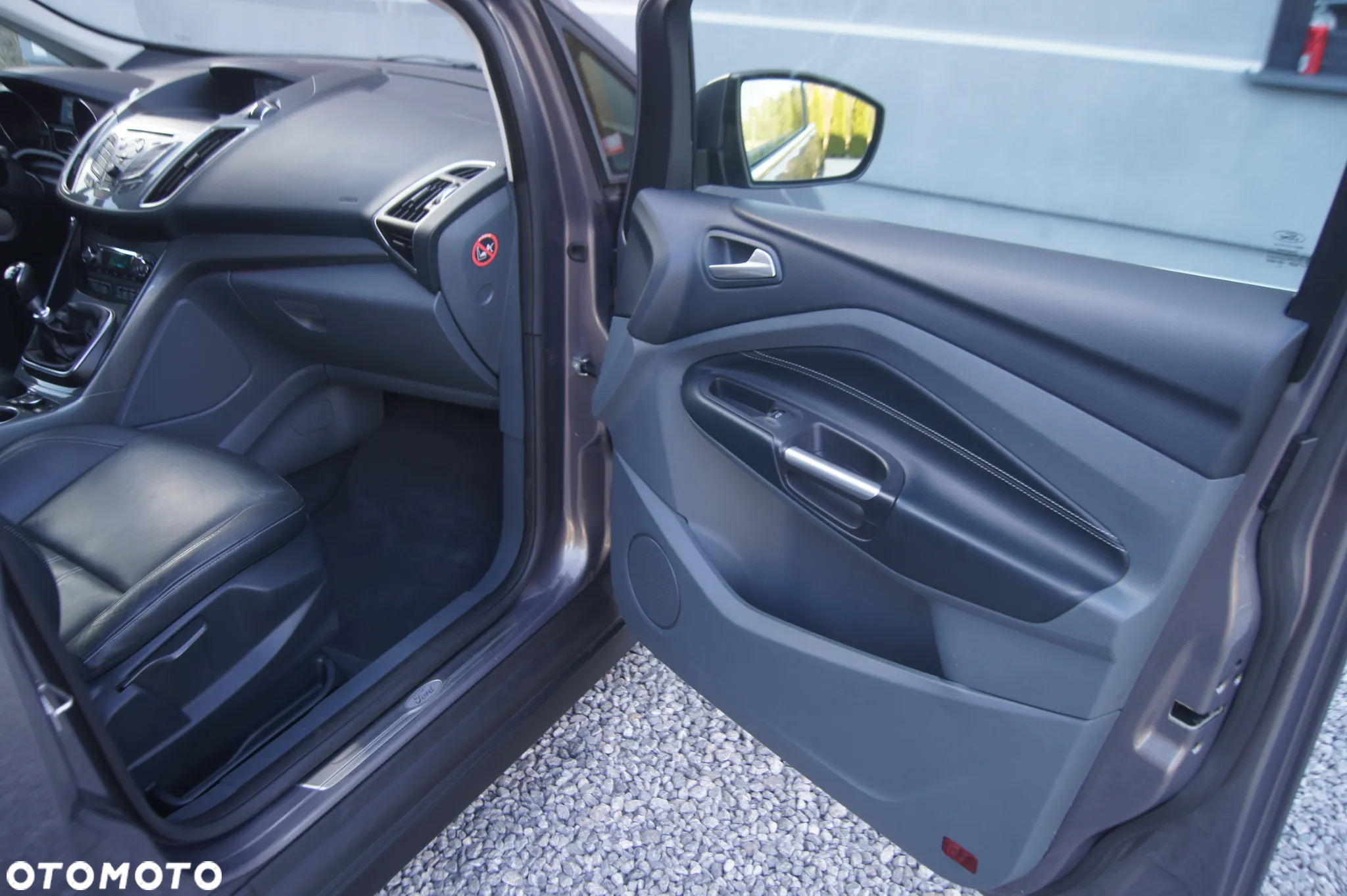 Ford Grand C-MAX 1.6 TDCi Titanium - 26