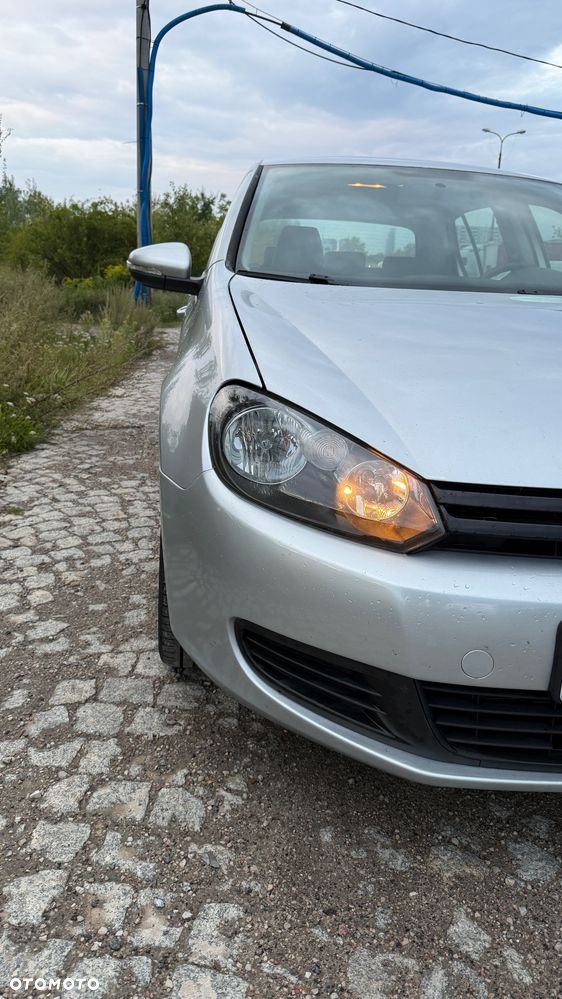 Volkswagen Golf 1.6 TDI BlueMotion Trendline - 4