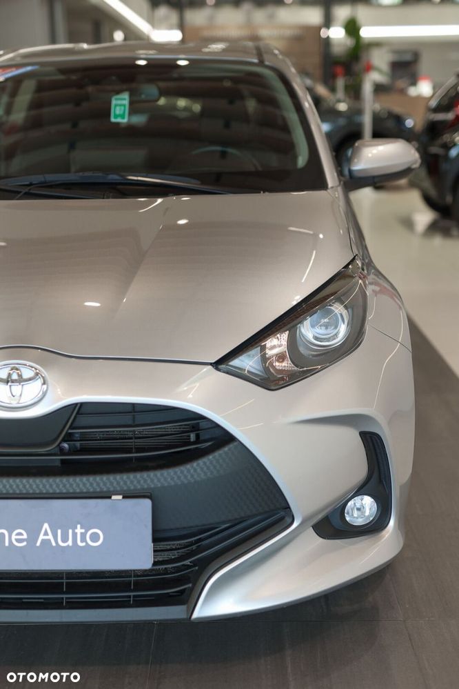 Toyota Yaris - 12