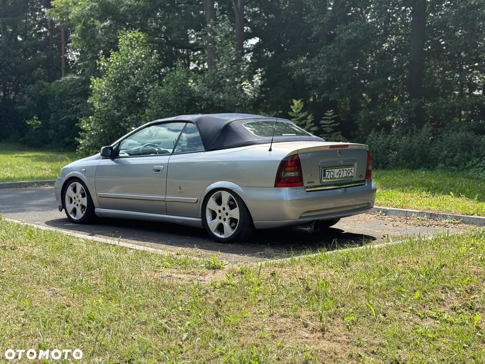 Opel Astra 1.8 Bertone - 9