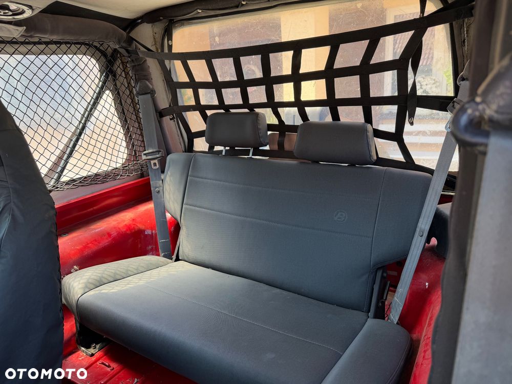 Jeep Wrangler 2.5 Sport - 23