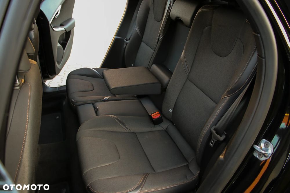 Volvo V40 Cross Country D3 Geartronic Summum - 24