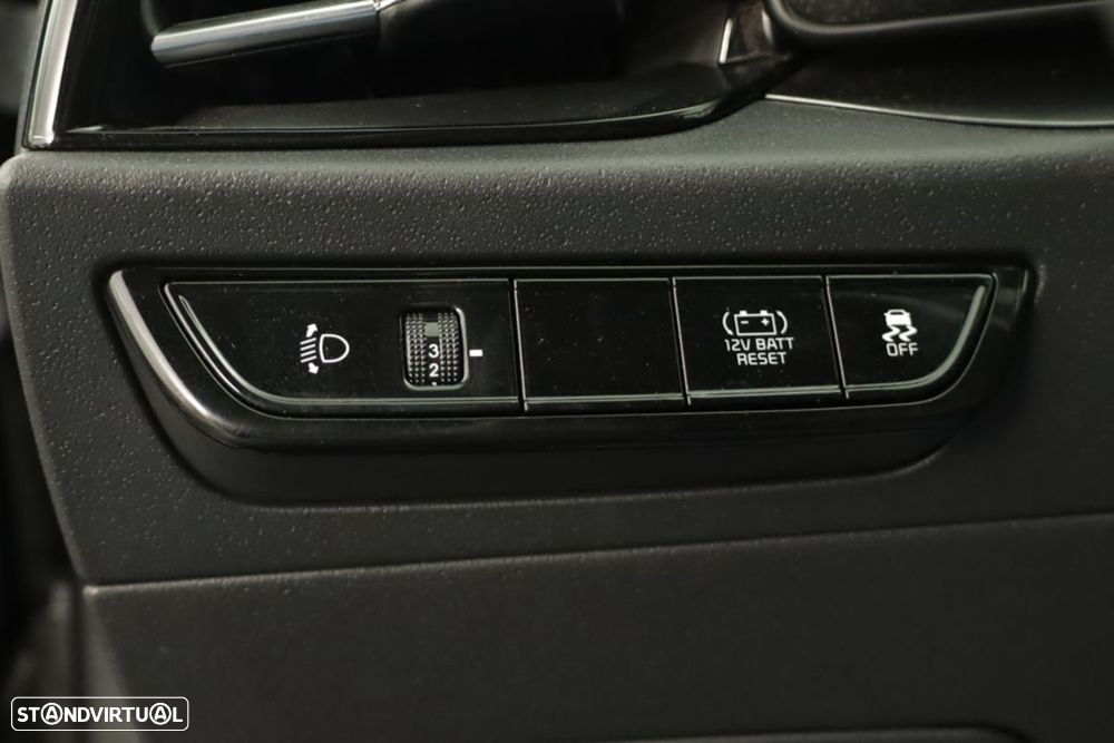 Kia Niro 1.6 GDi HEV Tech - 19