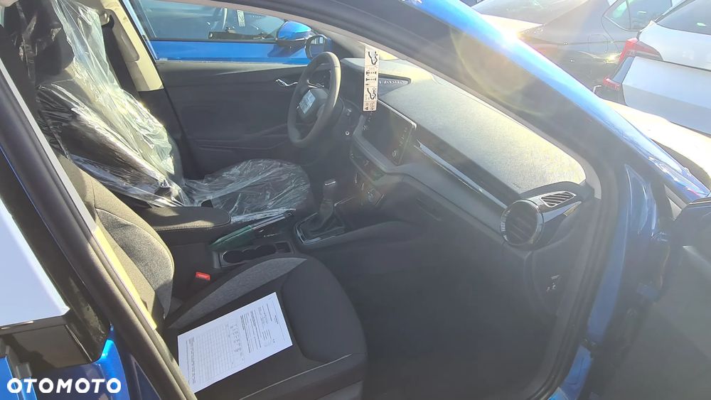 Skoda Fabia 1.0 Essence - 6