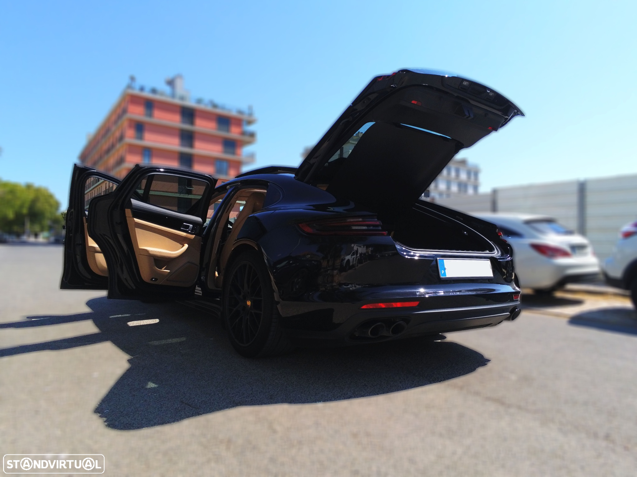 Porsche Panamera 4 E-Hybrid - 17