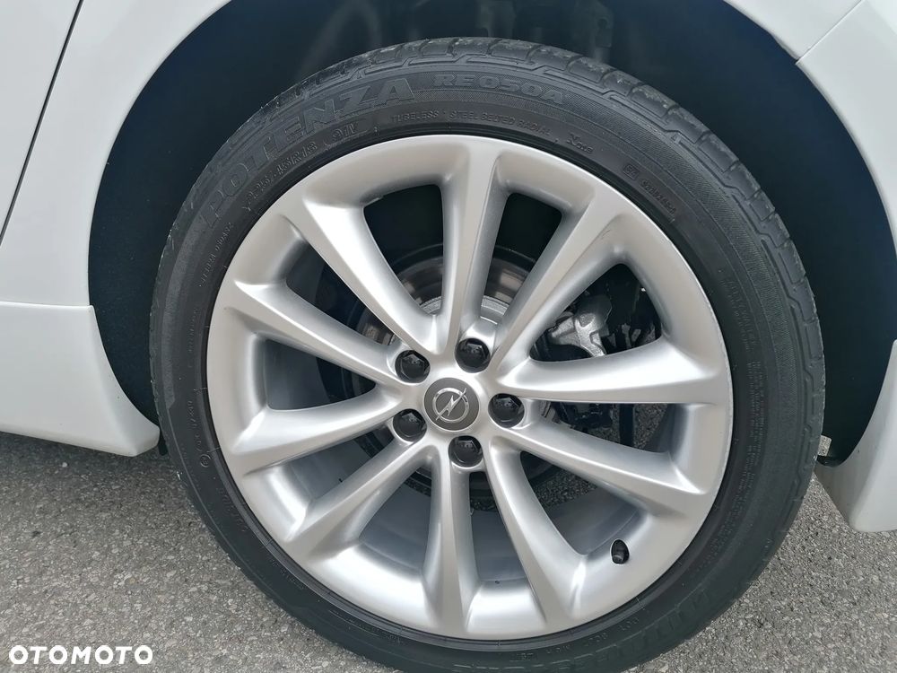 Opel Astra 1.4 Turbo 150 Jahre - 33