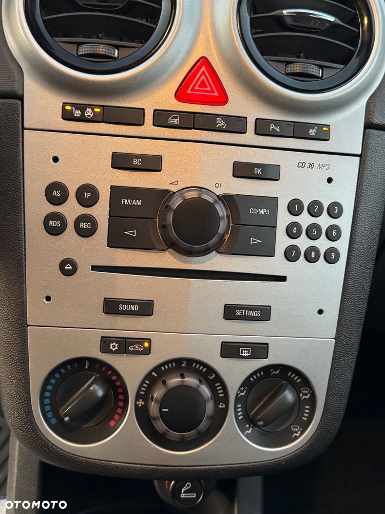 Opel Corsa 1.4 16V 150 Jahre - 19