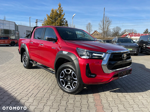 Toyota Hilux 2.8 D-4D Double Cab SR5+ 4x4