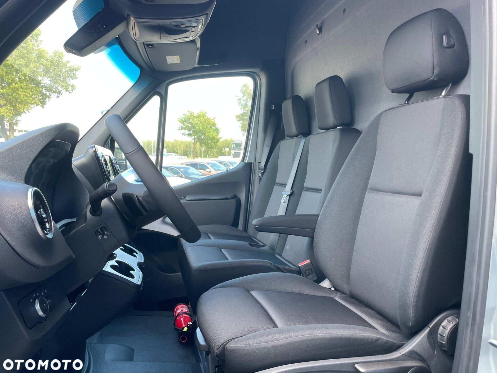 Mercedes-Benz Sprinter 319 CDI kamera 360 Reflektory LED - 12