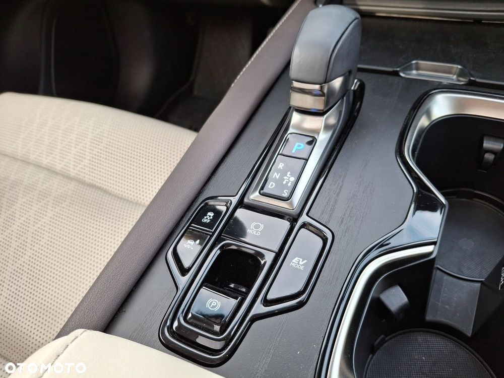 Lexus RX - 23