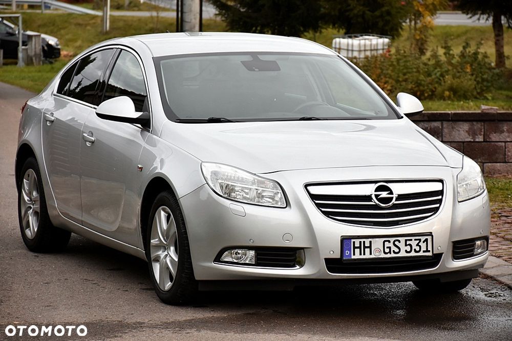 Opel Insignia 1.8 Executive - 1