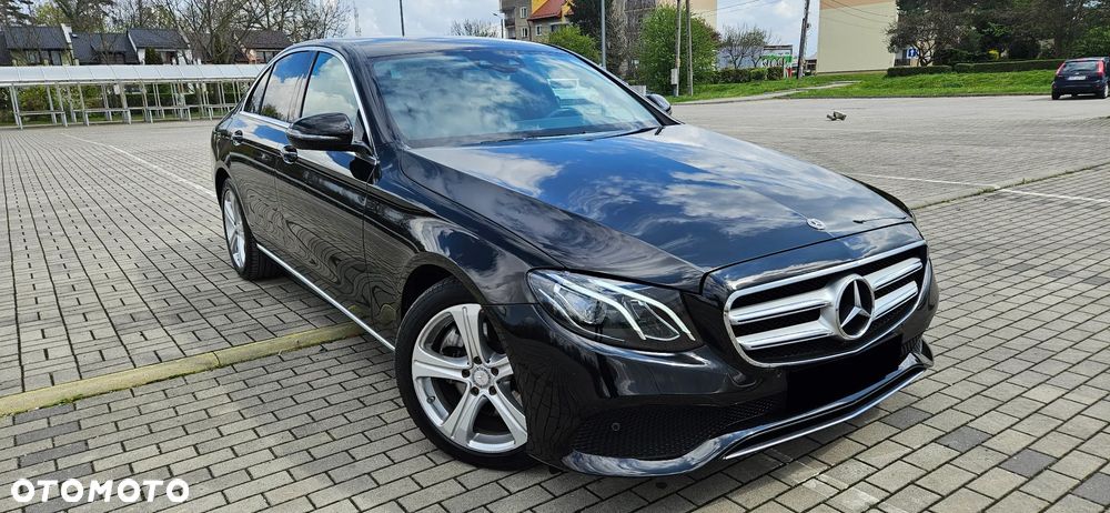 Mercedes-Benz Klasa E 220 d 4Matic 9G-TRONIC Avantgarde - 3
