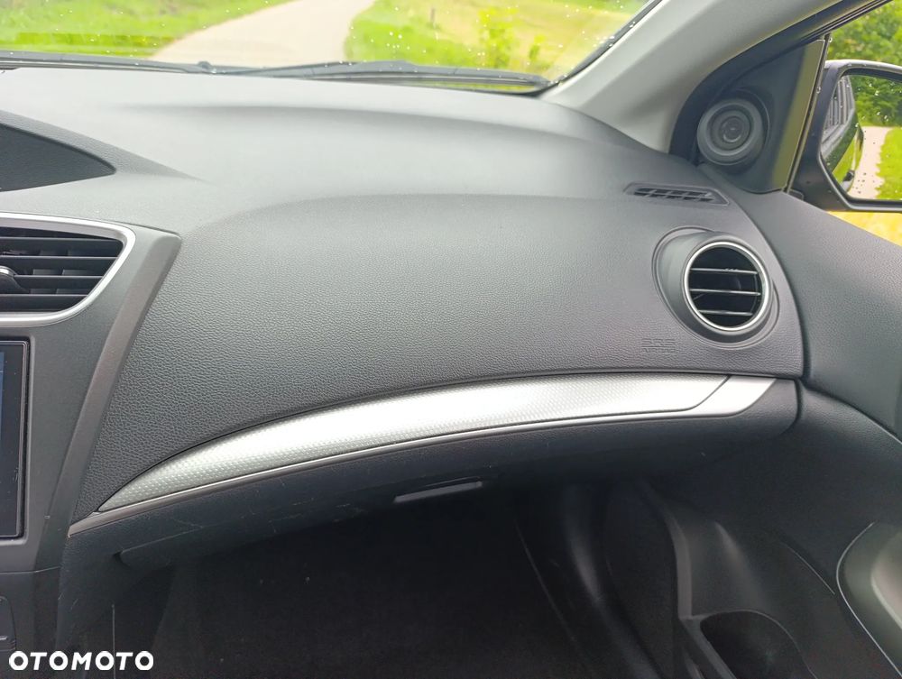 Honda Civic 1.6 i-DTEC Comfort Black Edition - 24