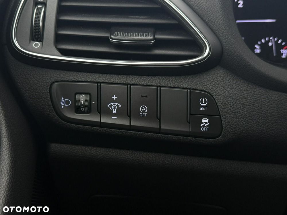 Hyundai i30 1.0 T-GDI Smart - 23