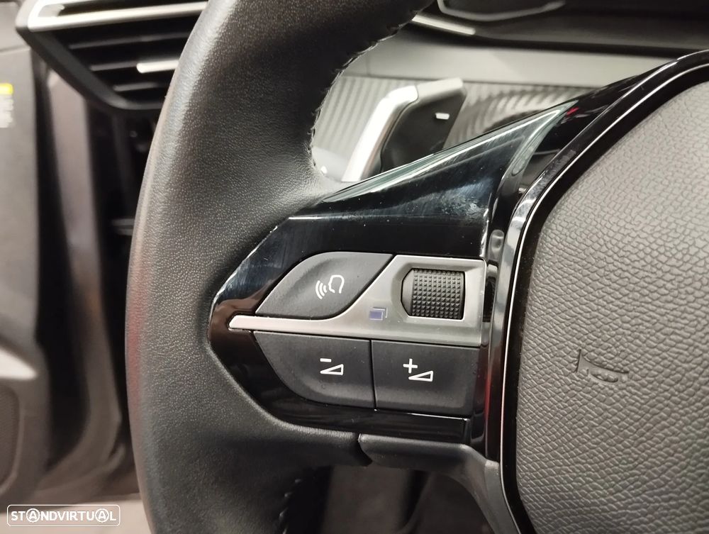 Peugeot 208 1.2 PureTech Allure Pack EAT8 - 20